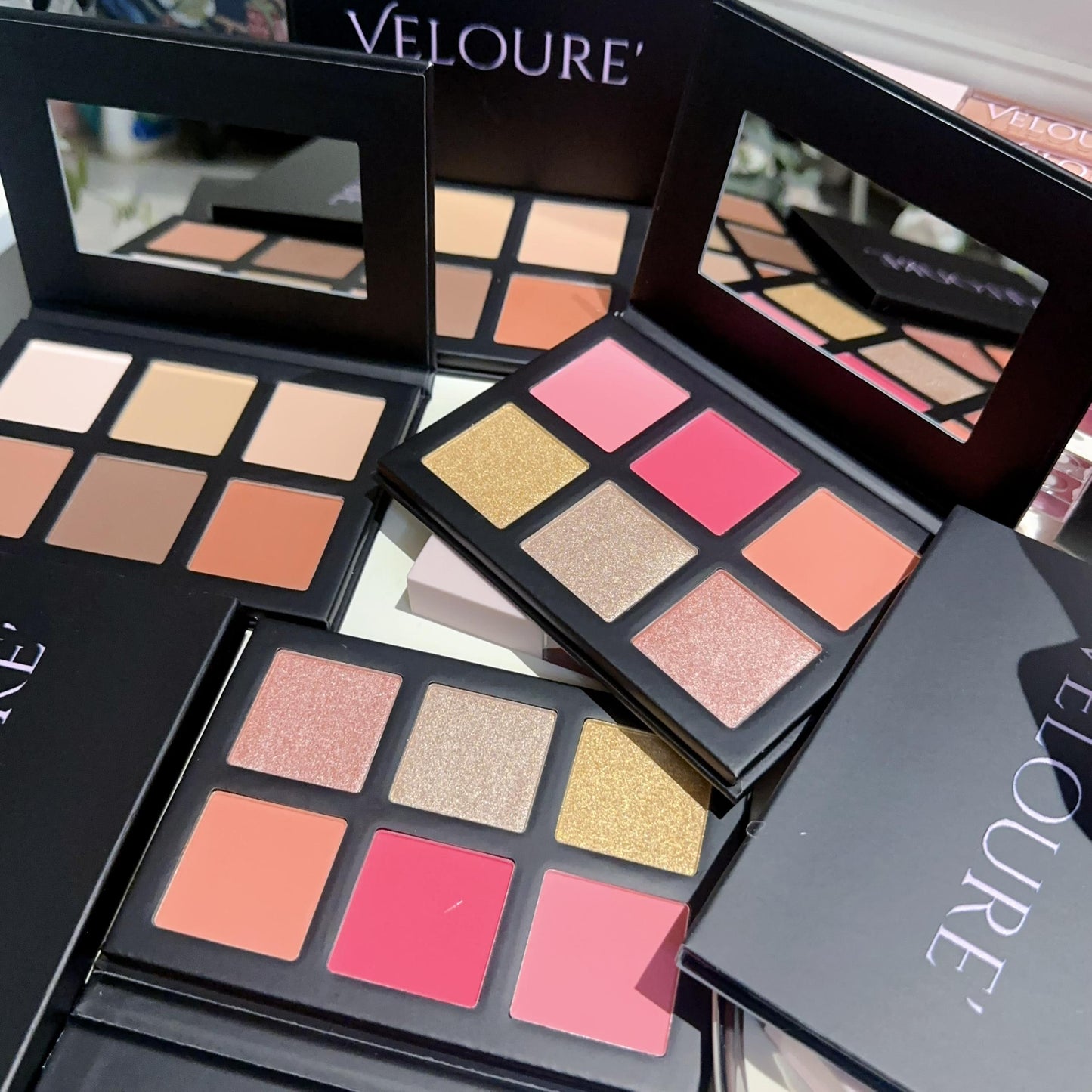 Contour/Nude Blush Palette